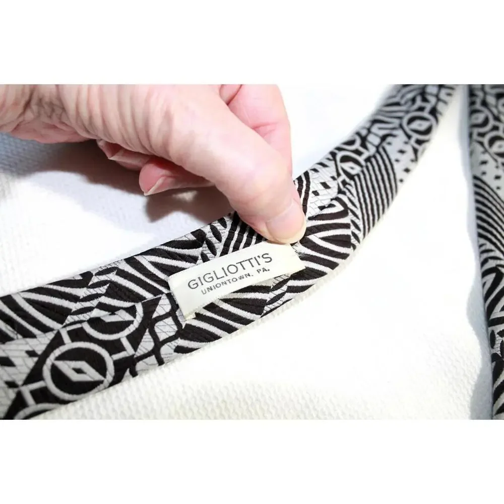 1970s Mr. John BEAU BRUMMEL Ultra Wide Necktie, Black & Gray, 4.25 X 54 Inches